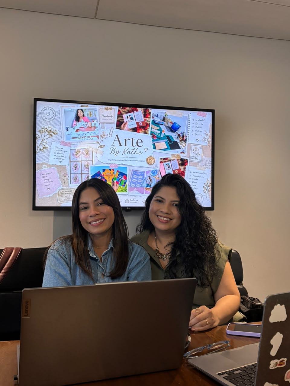Kathe y Yohe, fundadoras de Arte by Kathe